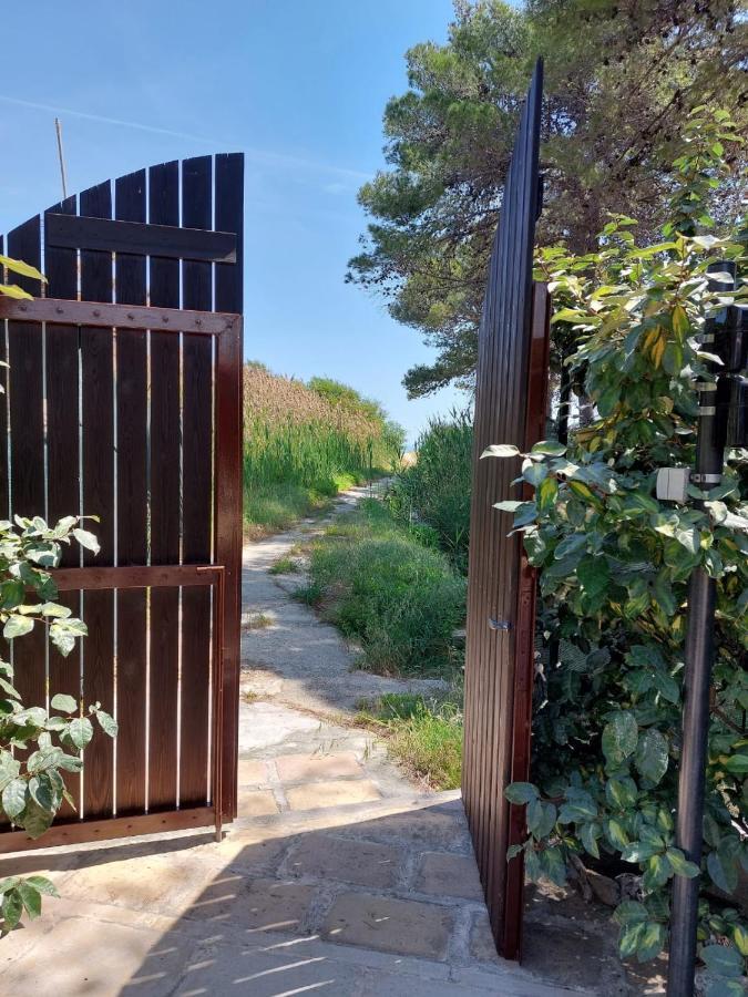 La Dimora In Riva Al Mare Vieste Exterior foto